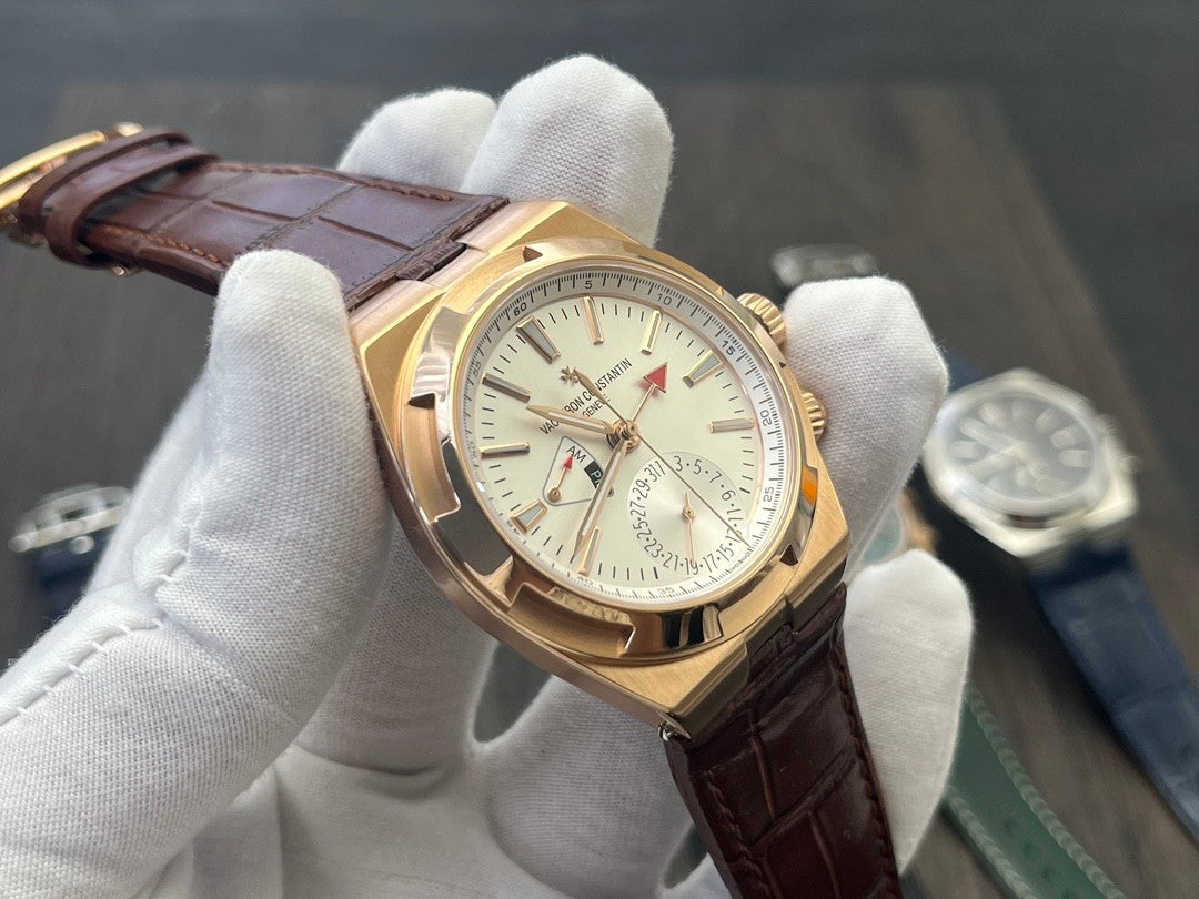 VC 7900V/000R-B336 Silver Dial 18K Gold Plated