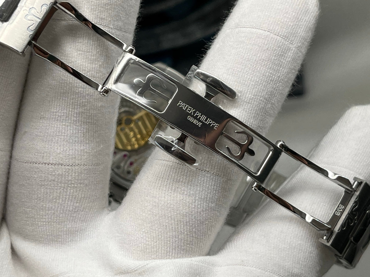 Naulitus 5810/1G-001 50th Anniversary Edition