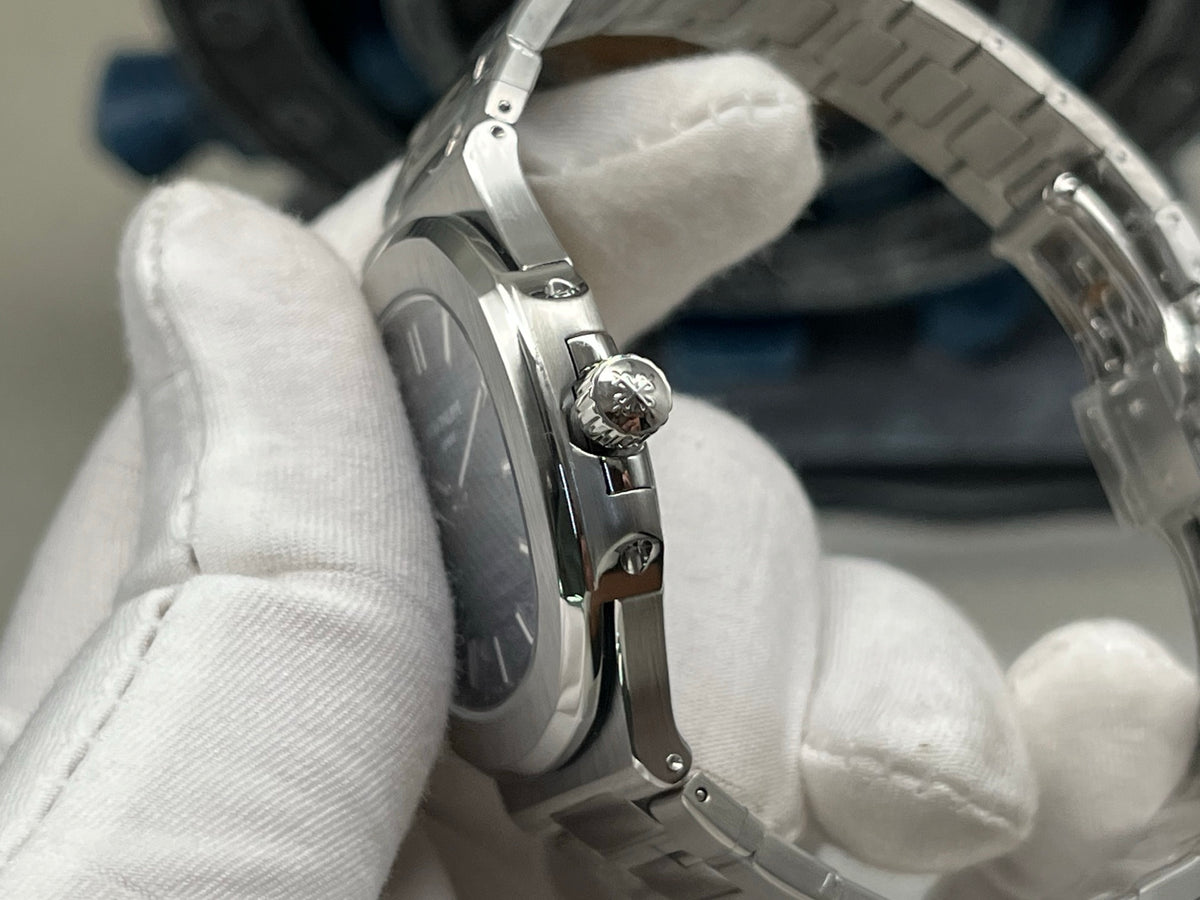 Naulitus 5810/1G-001 50th Anniversary Edition