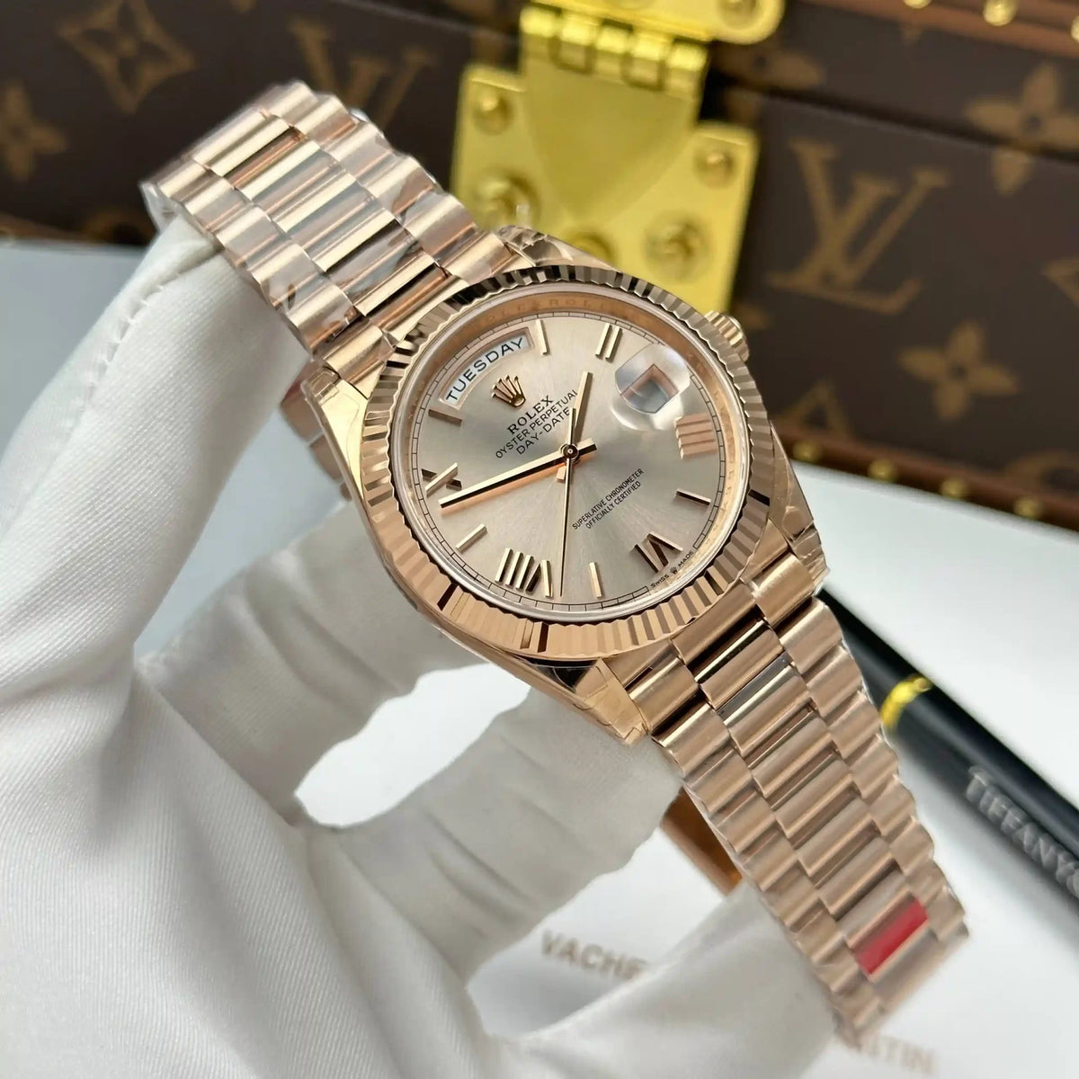 Day-Date 228235 Rose Gold Champagne Dial