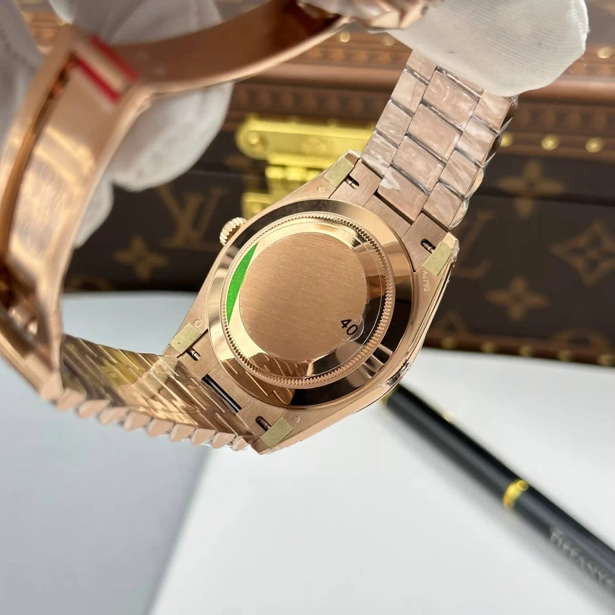 Day-Date 228235 Rose Gold Champagne Dial