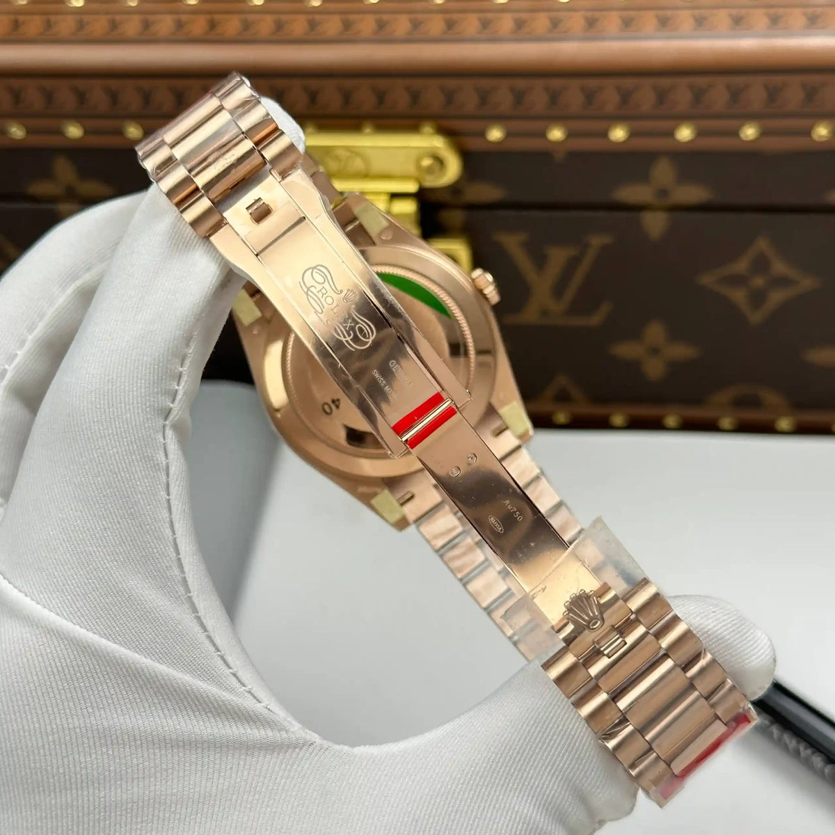Day-Date 228235 Rose Gold Champagne Dial