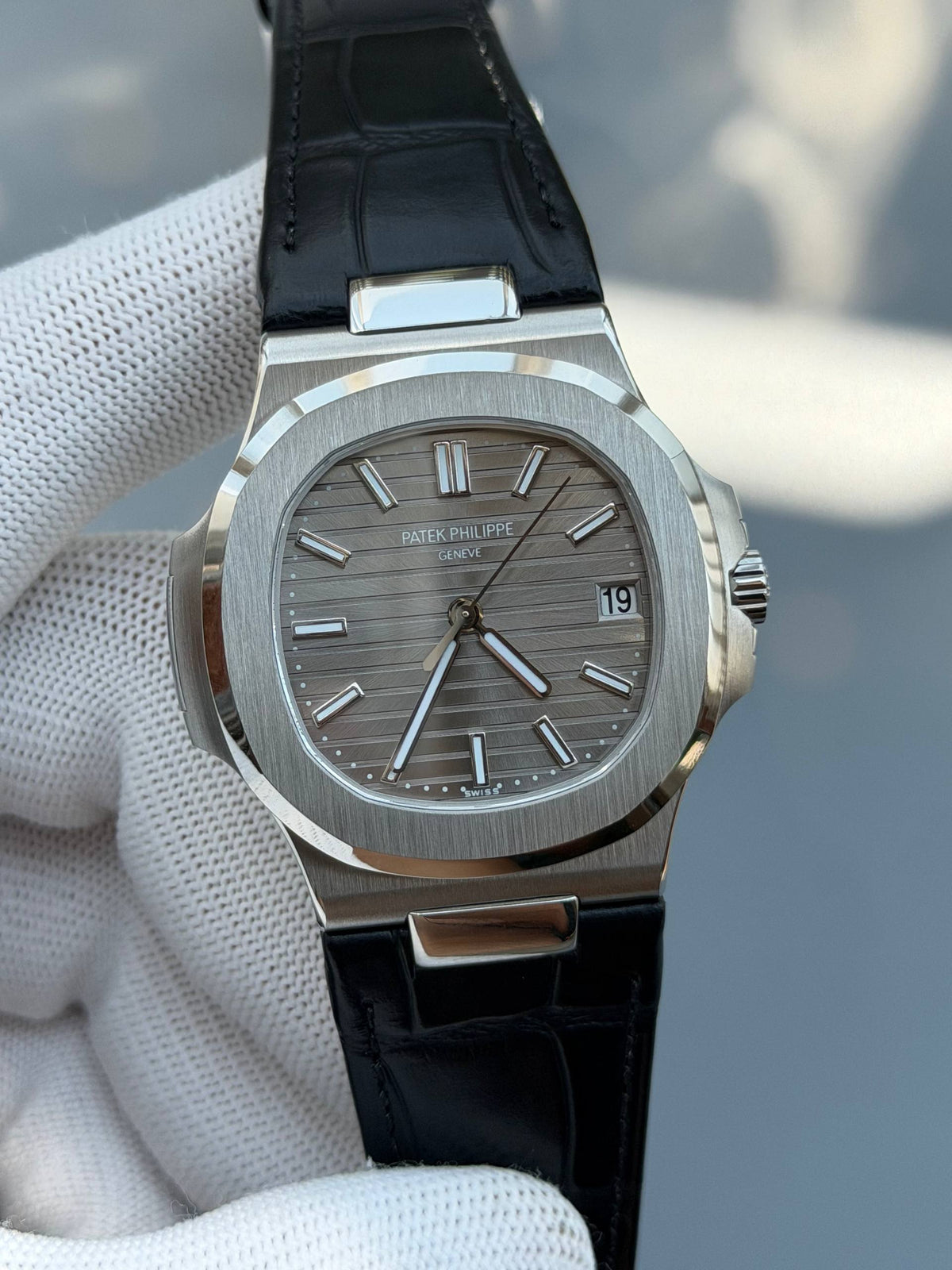 Nautilus 5711 WG Gray