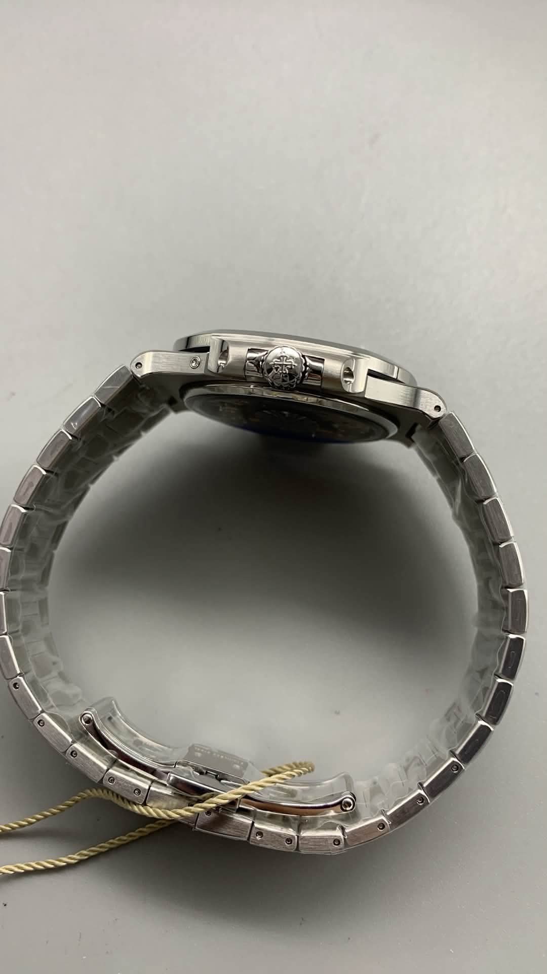 Nautilus 5712/1A-001 Stainless Steel