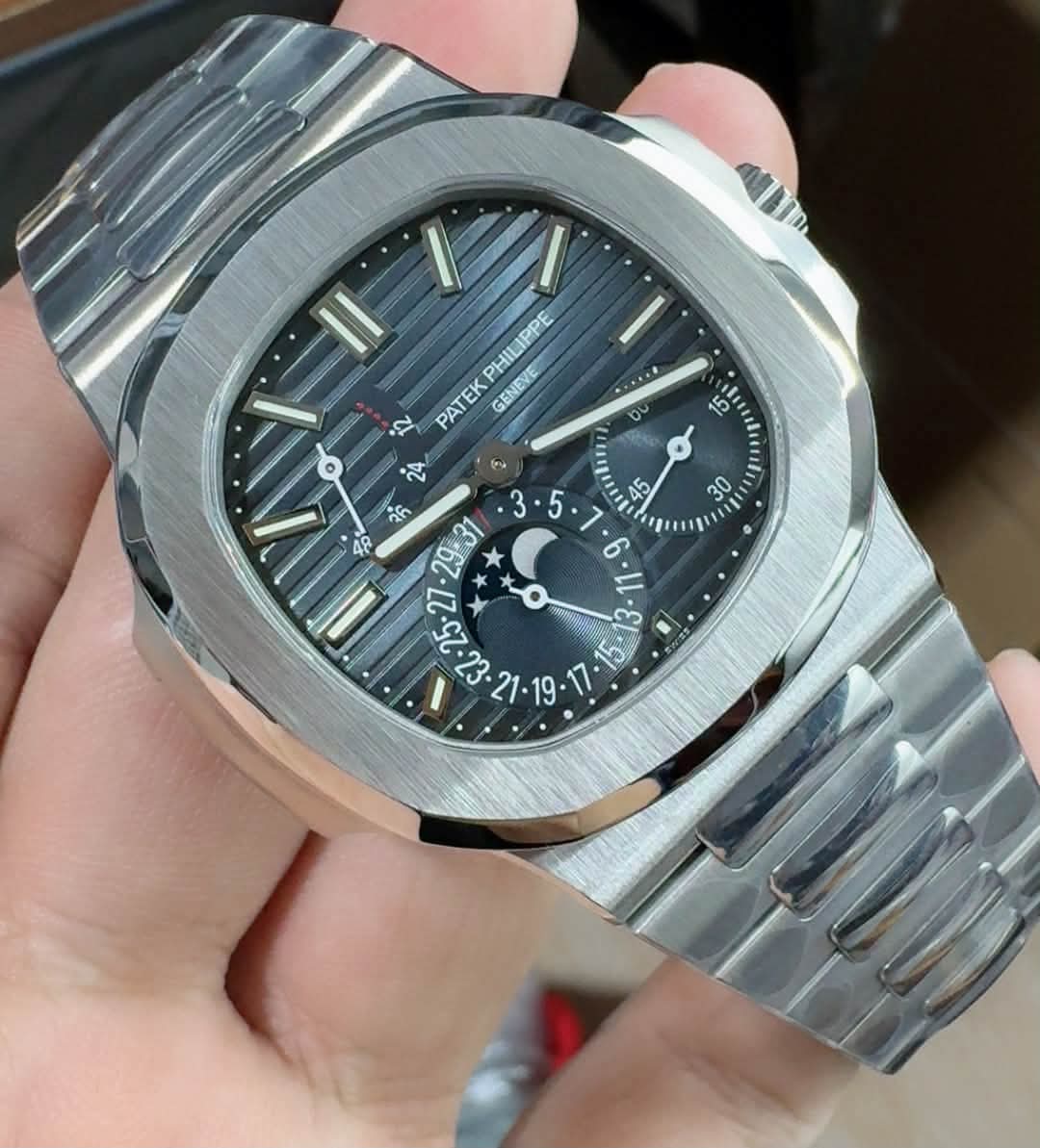 Nautilus 5712/1A-001 Stainless Steel