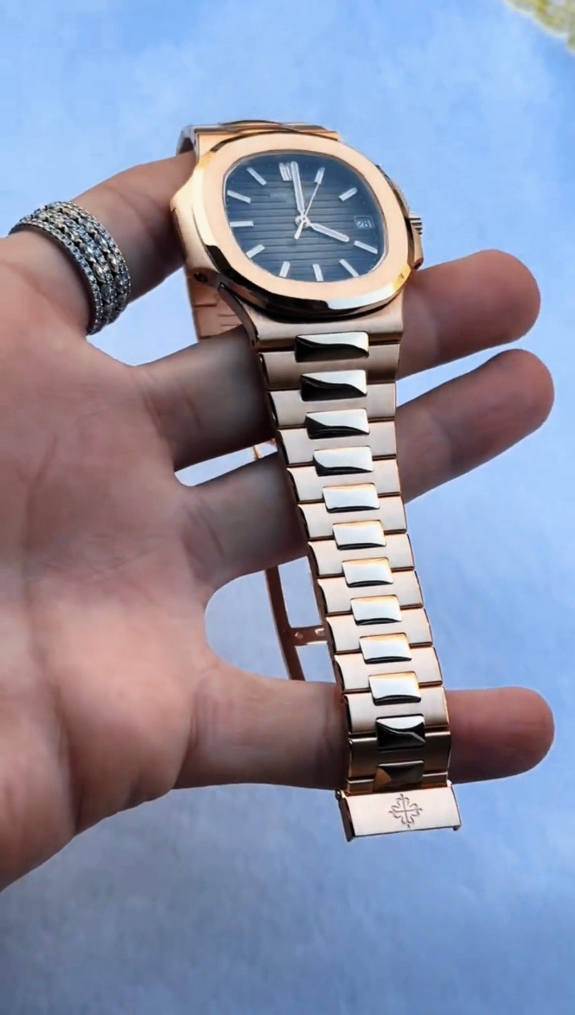 Custom Workshop Nautilus 5711/1R 18K Rose Gold