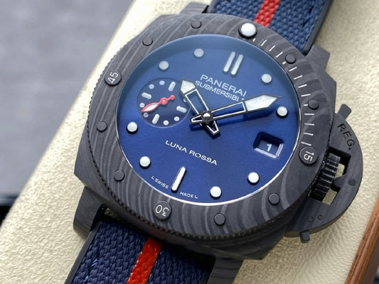 Submersible Luna Rossa Carbotech PAM01563