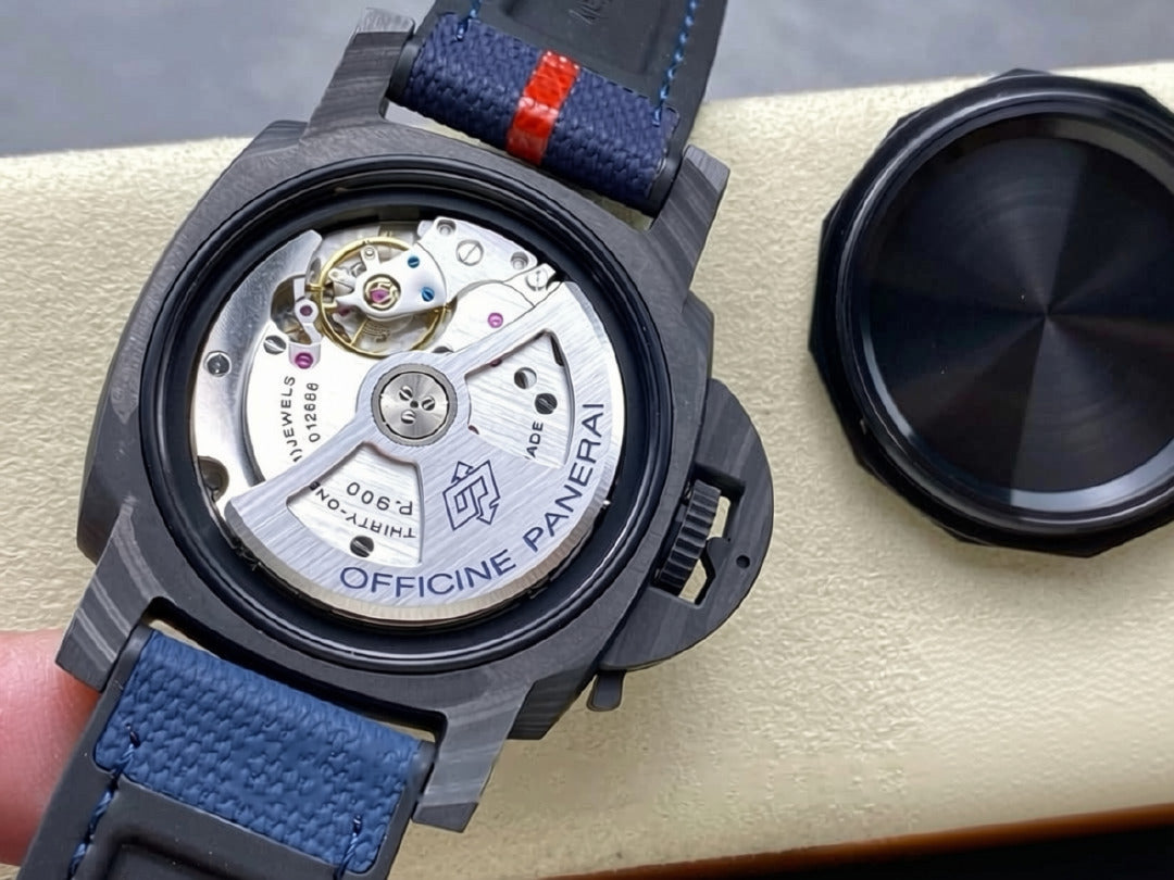 Submersible Luna Rossa Carbotech PAM01563