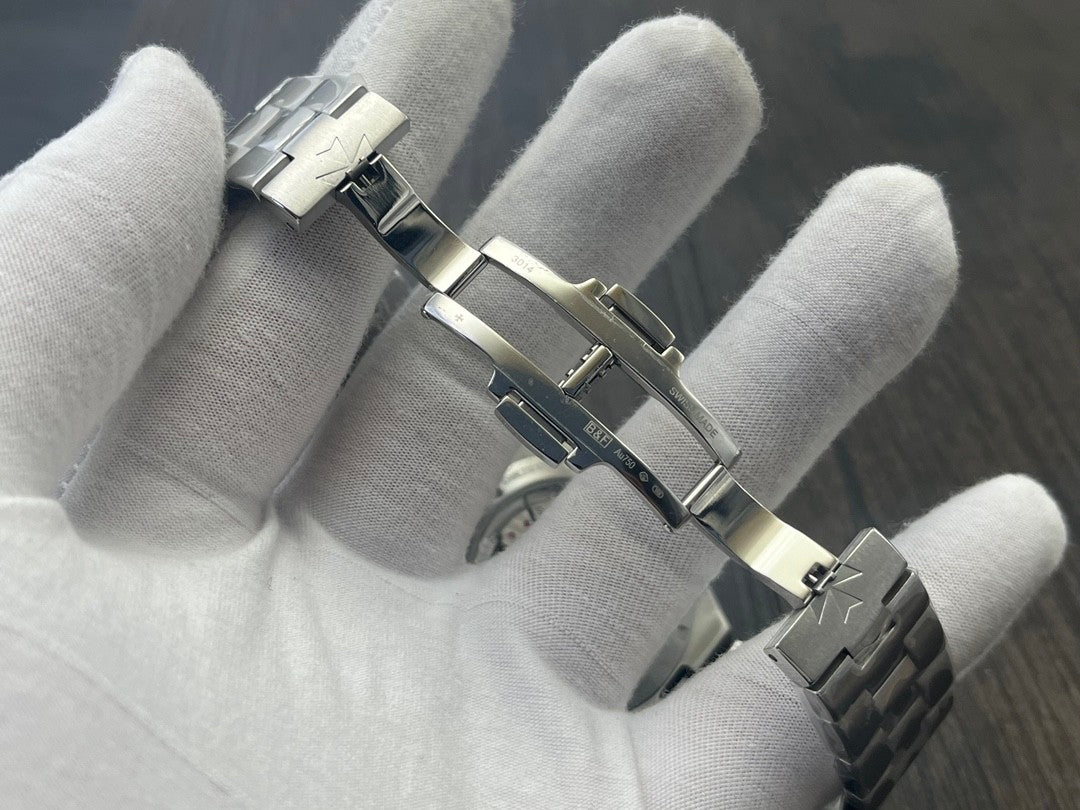 VC 7900V/110A-B334 Blue Dial Stainless Steel Bracelet