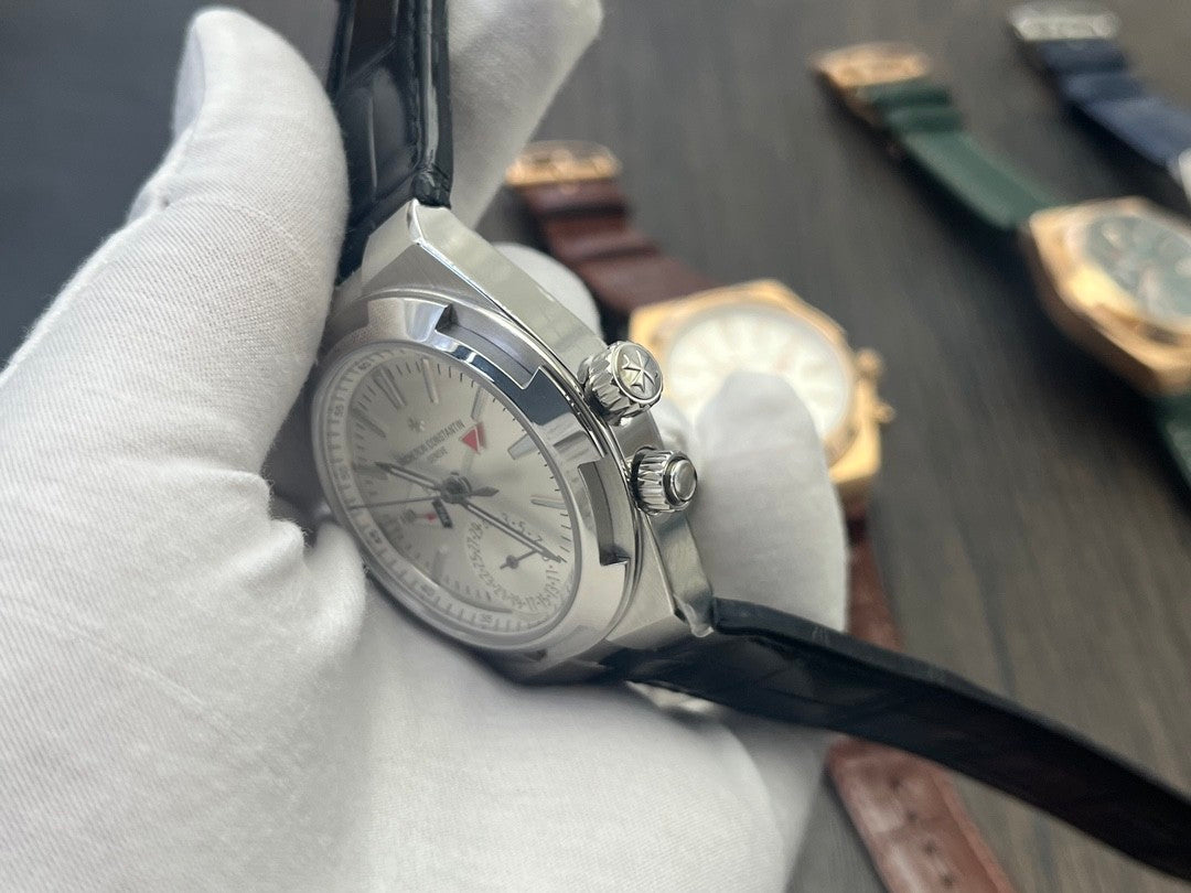 VC 7900V/110A-B333 Silver Dial Stainless Steel