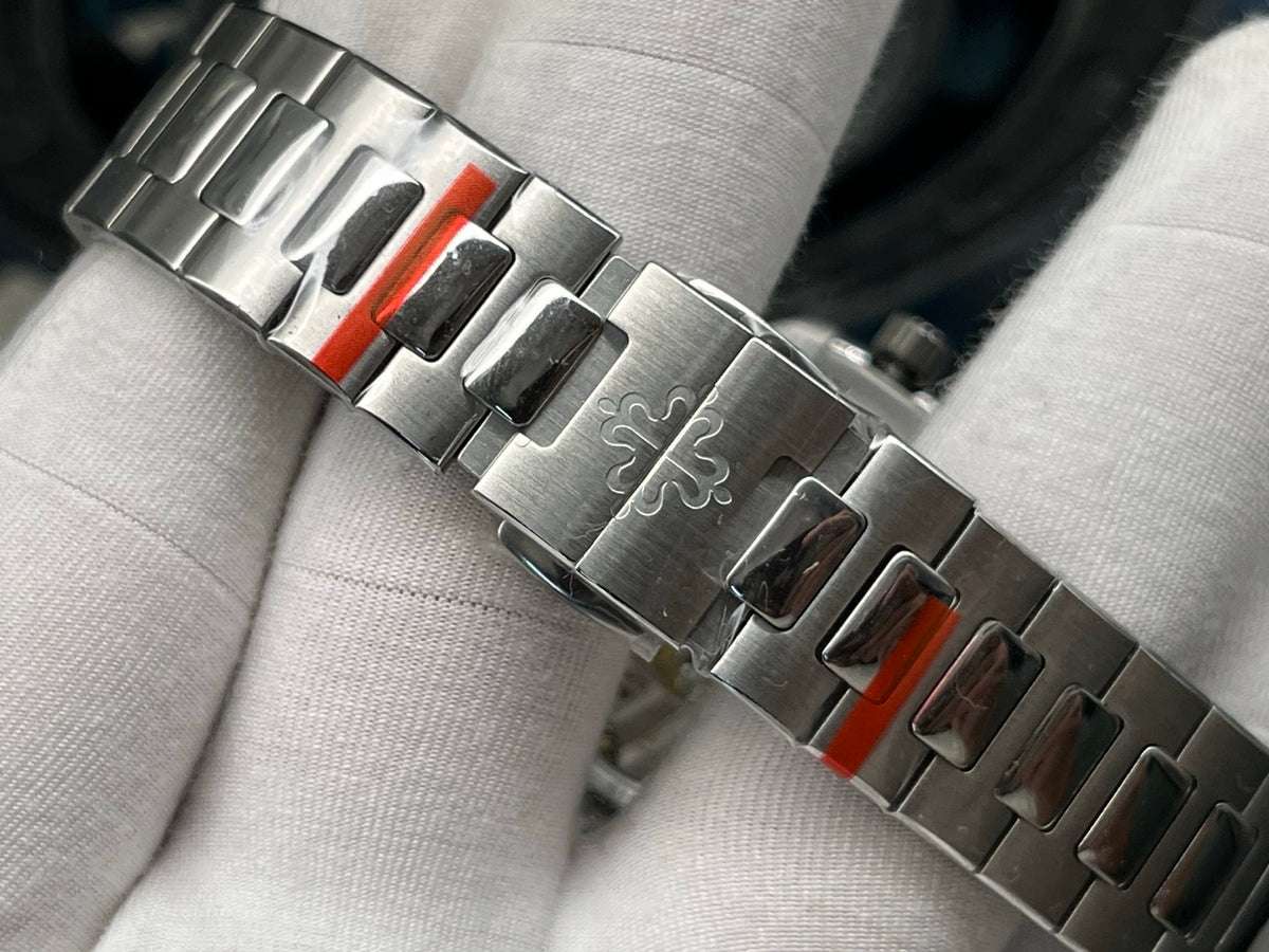 Naulitus 5810/1G-001 50th Anniversary Edition
