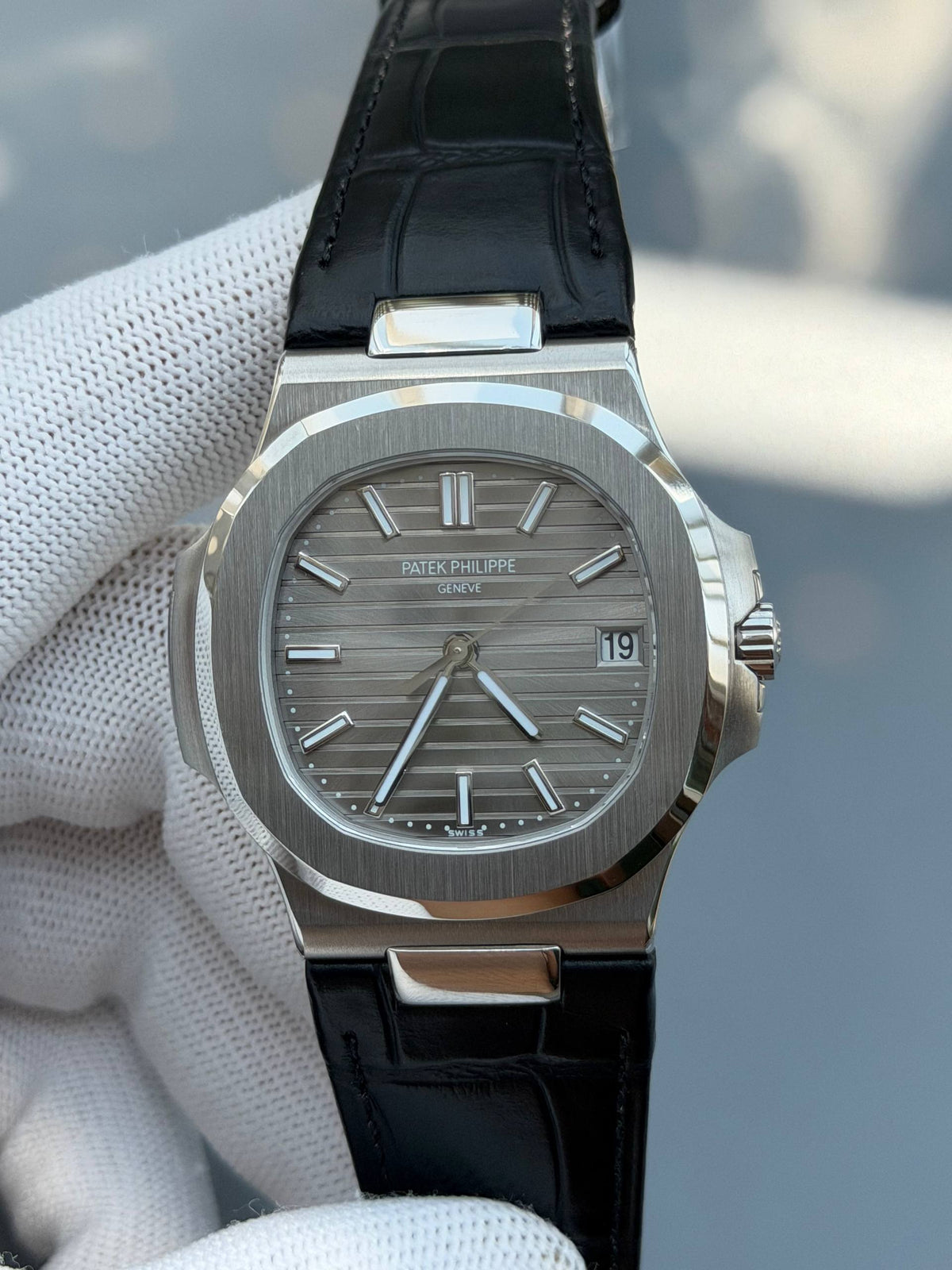 Nautilus 5711 WG Gray