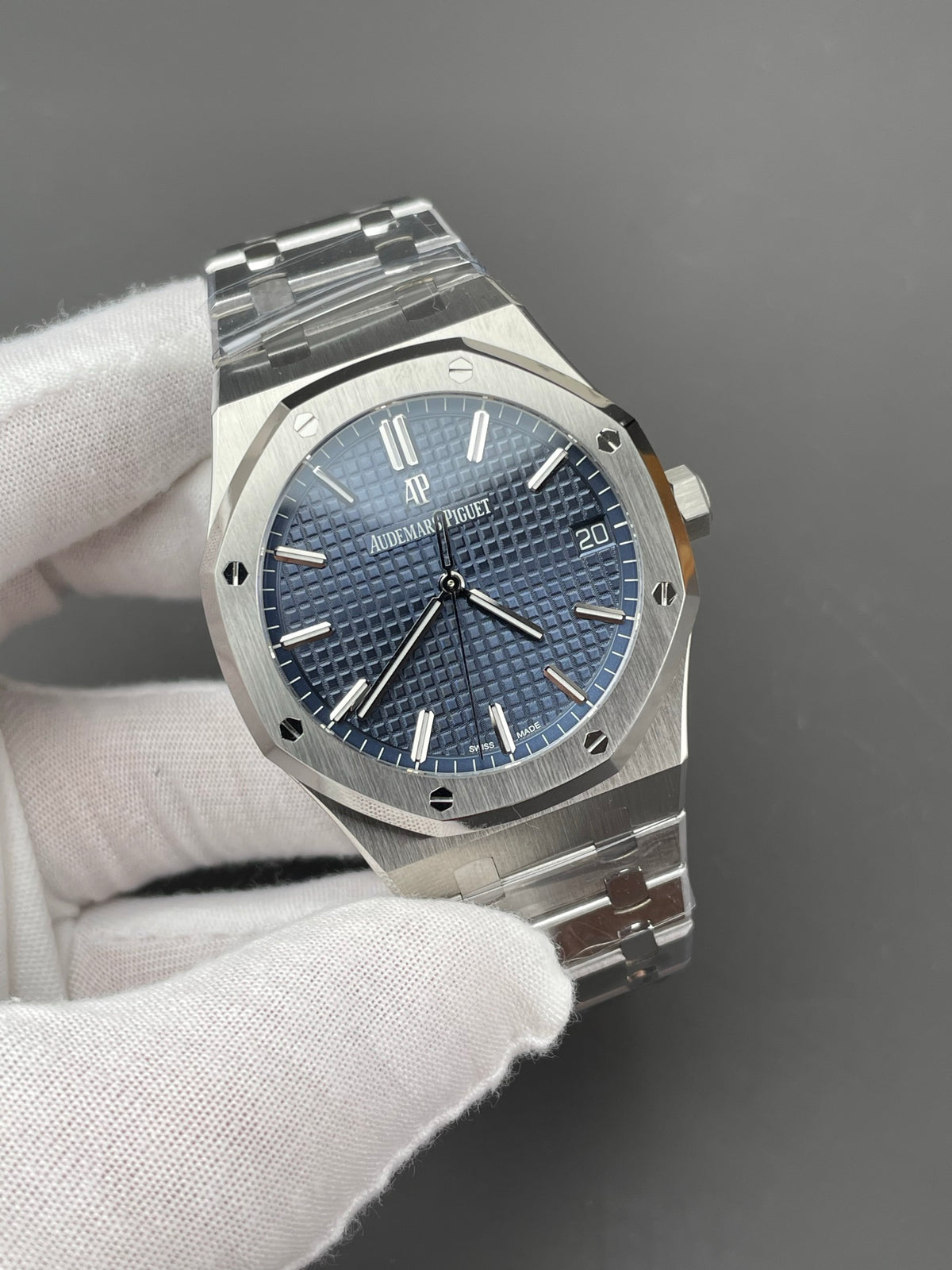 AP RO Blue Dial Stainless Steel 15500ST.OO.1220ST.04 41mm