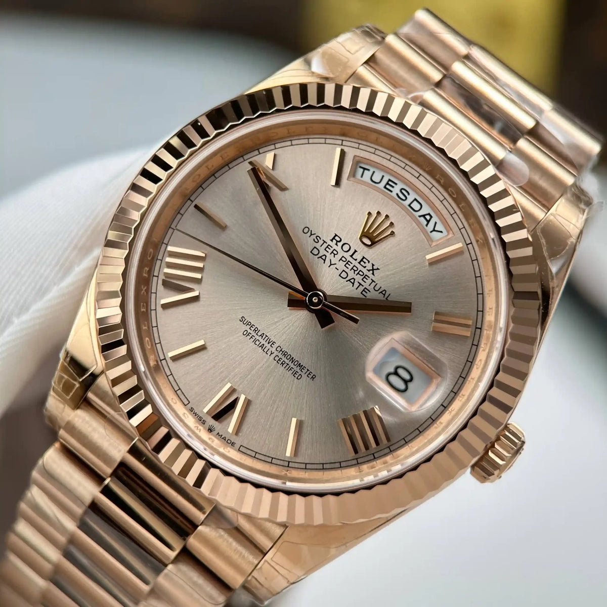 Day-Date 228235 Rose Gold Champagne Dial