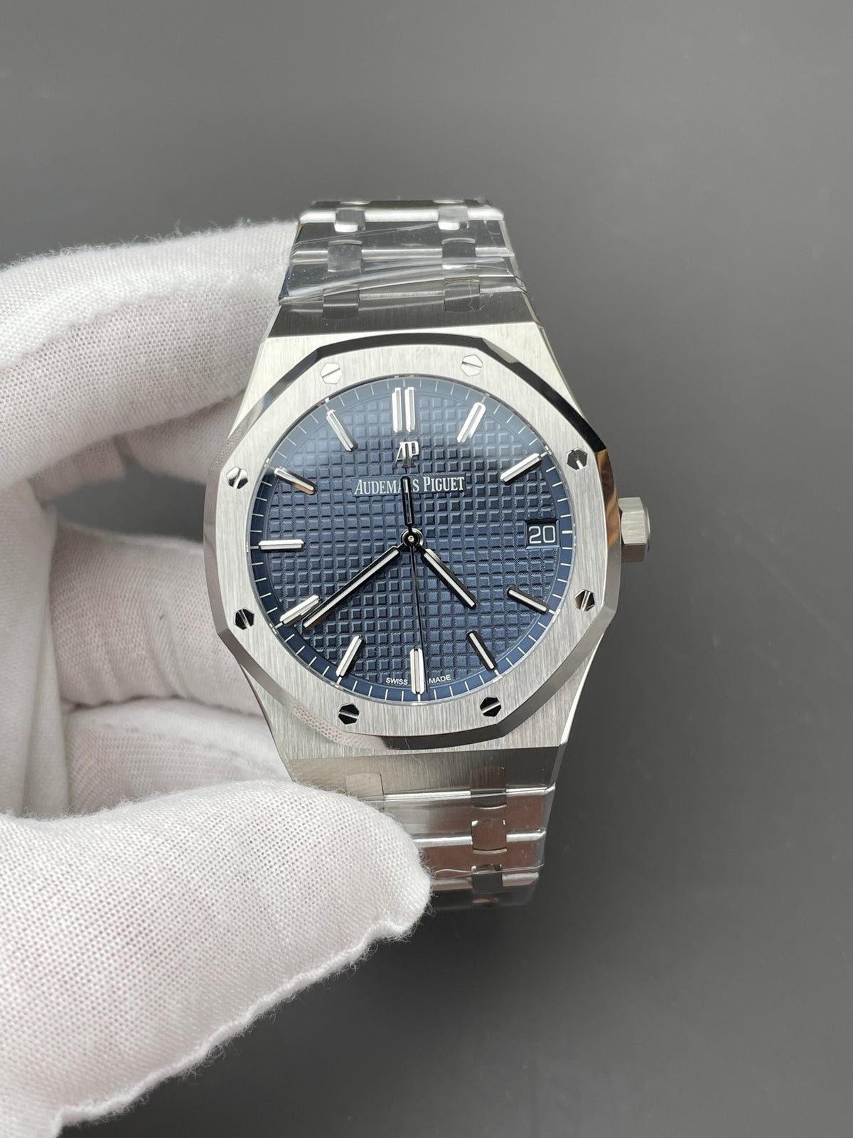 AP RO Blue Dial Stainless Steel 15500ST.OO.1220ST.04 41mm