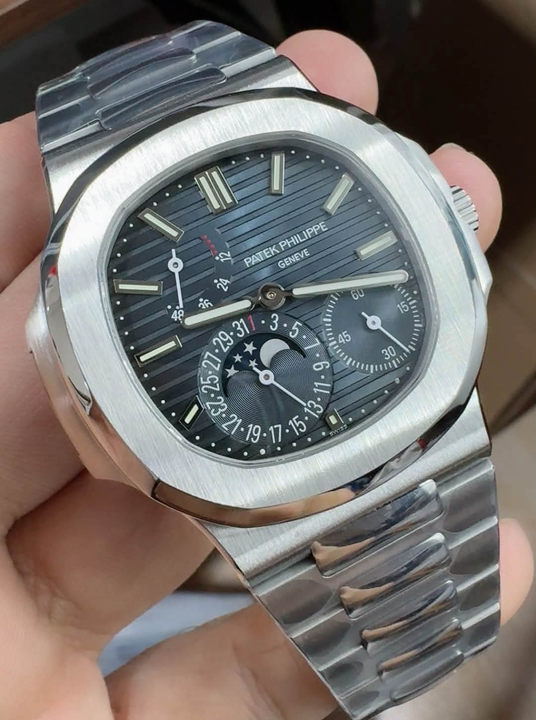 Nautilus 5712/1A-001 Stainless Steel